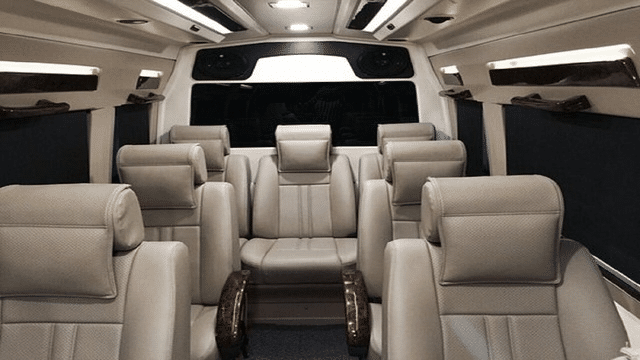 9 Seater luxurious Van for rent in Bangalore.citylinecabs.in